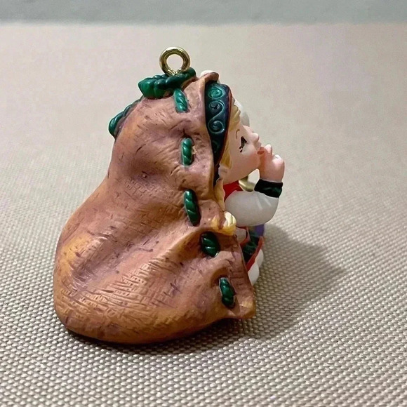 Hallmark 2001 Keepsake Ornament Curius the Elf w/Box - Picture 4 of 8